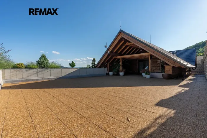 Prodej vily, Králův Dvůr, Pod Lesem, 486 m2