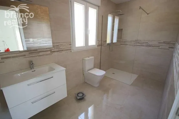 Prodej rodinného domu, Pinoso, Alicante, Španělsko, 220 m2