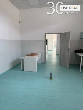 Pronájem obchodního prostoru, Vsetín, 200 m2