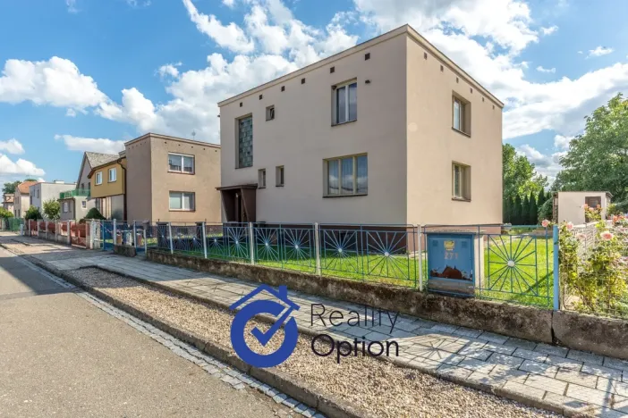 Prodej rodinného domu, Řečany nad Labem, Karla Čapka, 180 m2