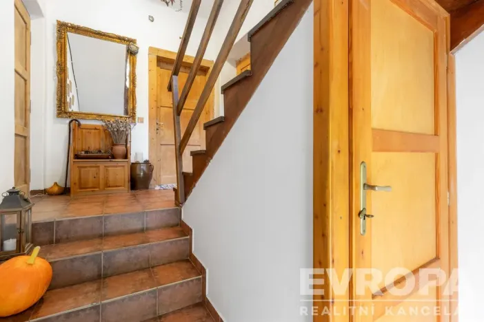 Prodej rodinného domu, Krásná Hora, 228 m2