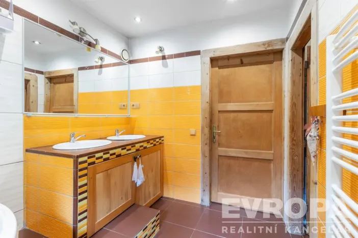 Prodej rodinného domu, Krásná Hora, 228 m2