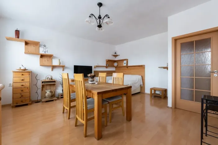 Pronájem bytu 2+kk, Teplice, Libušina, 53 m2