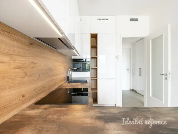 Pronájem bytu 2+kk, Praha - Strašnice, Počernická, 39 m2