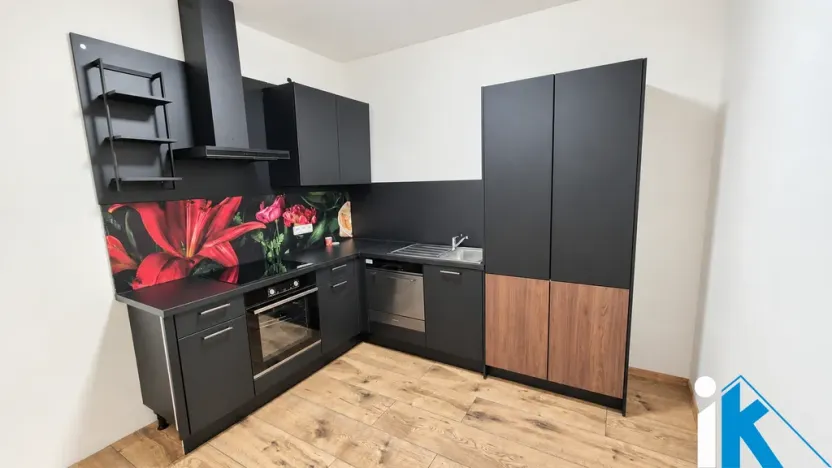 Prodej bytu 2+1, Přerov, Komenského, 76 m2