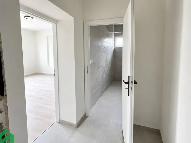 Pronájem bytu 1+kk, Praha - Libeň, Na Truhlářce, 28 m2
