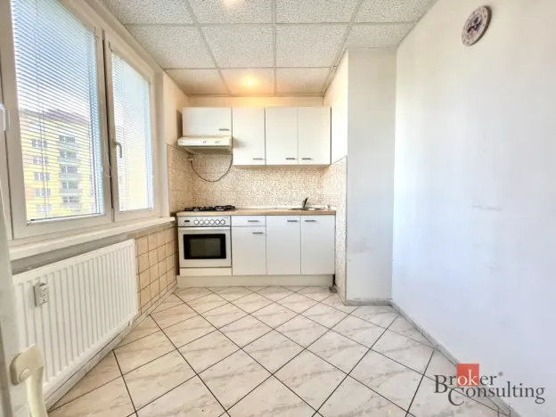 Prodej bytu 2+1, Chomutov, Pod Břízami, 52 m2