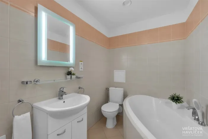 Prodej bytu 2+kk, Hradec Králové, Všehrdova, 53 m2