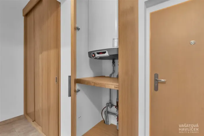 Prodej bytu 2+kk, Hradec Králové, Všehrdova, 53 m2