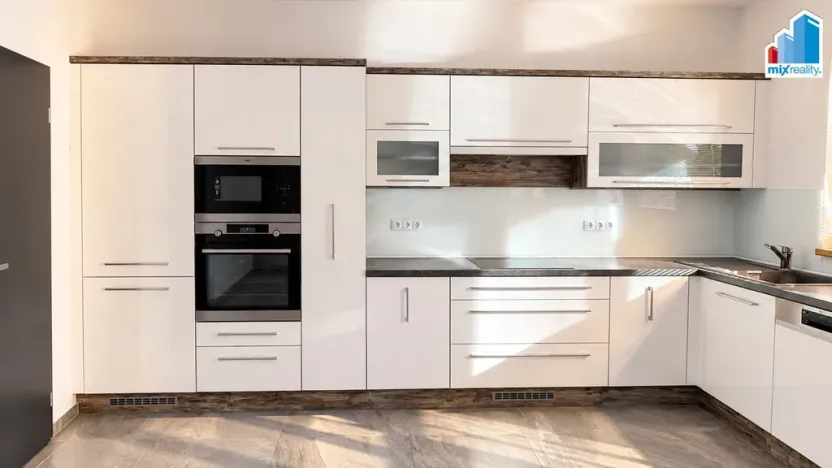Pronájem bytu 2+kk, Nýřany, Masarykovo náměstí, 70 m2