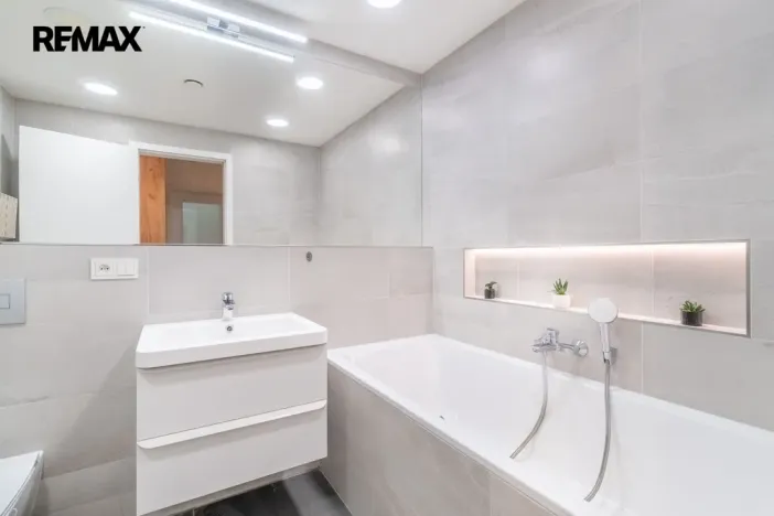 Prodej bytu 2+kk, Praha - Jinonice, Kačírkova, 60 m2