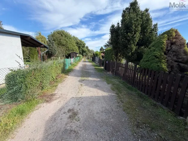 Prodej zahrady, Obrnice - České Zlatníky, 302 m2