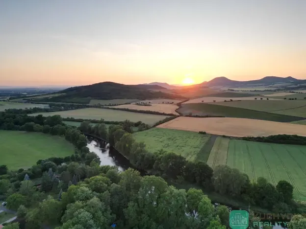 Prodej louky, Počedělice, 1385 m2