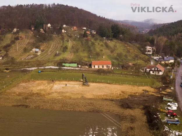 Prodej pozemku pro bydlení, Moravany, 2316 m2