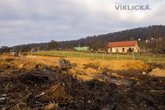 Prodej pozemku pro bydlení, Moravany, 2316 m2