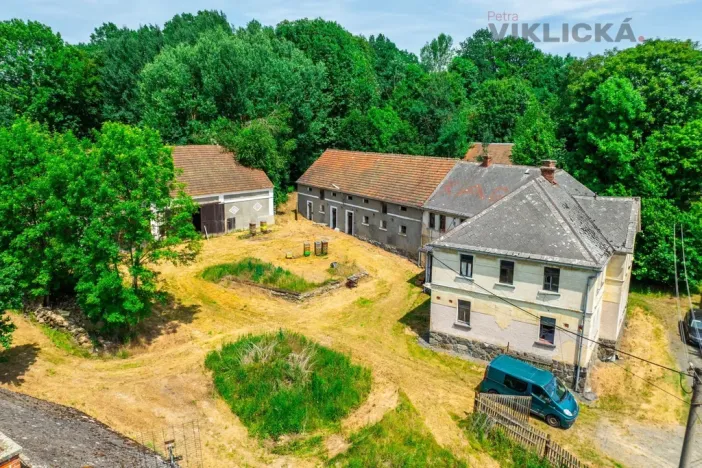 Prodej zemědělské usedlosti, Hostouň - Slatina, 700 m2