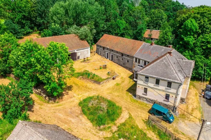 Prodej zemědělské usedlosti, Hostouň - Slatina, 700 m2