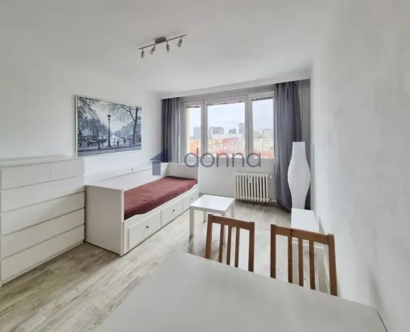 Pronájem bytu 1+kk, Praha, Káranská, 24 m2