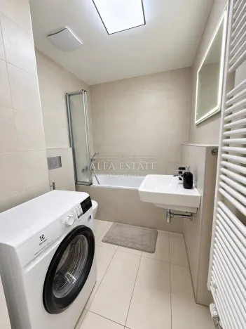 Pronájem bytu 1+kk, 33 m2