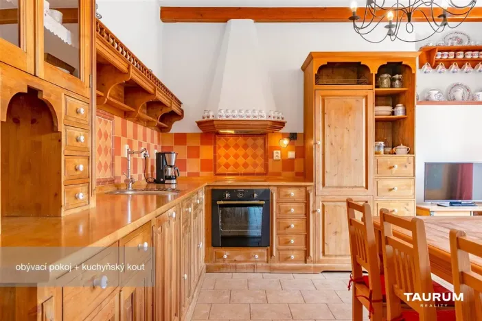 Prodej chalupy, Únějovice, 193 m2