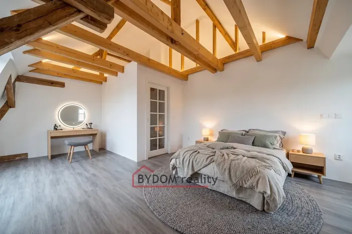 Prodej bytu 3+kk, Líšťany, 82 m2