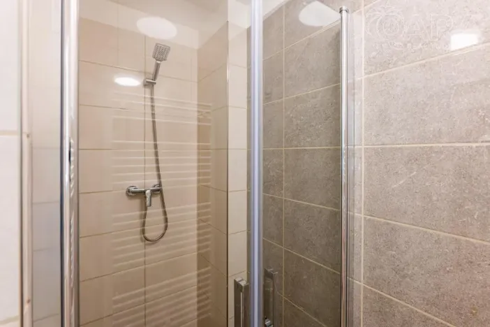 Prodej rodinného domu, Praha - Prosek, Prosecká, 56 m2