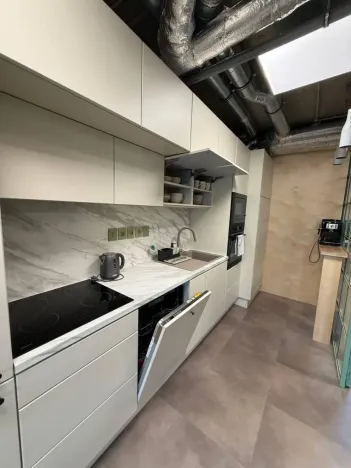 Pronájem pokoje, Praha - Vysočany, Poděbradská, 141 m2