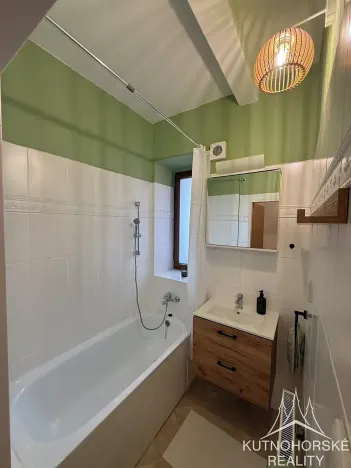 Pronájem bytu 1+kk, Kutná Hora, Benešova, 40 m2