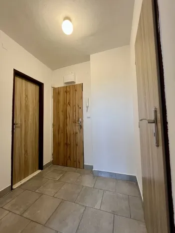 Pronájem bytu 1+kk, Ostrava - Moravská Ostrava, Nádražní, 29 m2