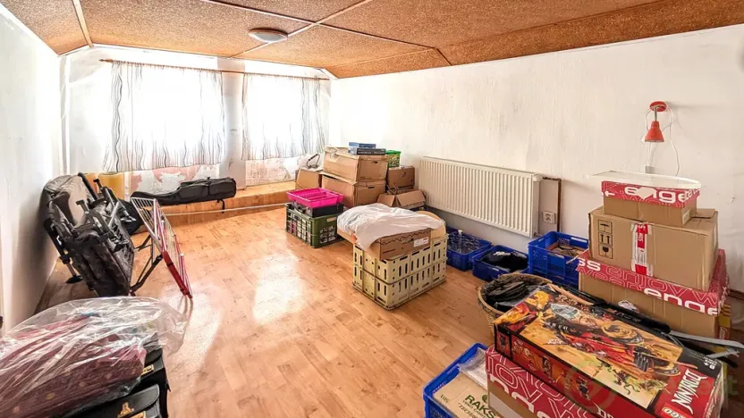 Prodej rodinného domu, Dobřenice, 216 m2