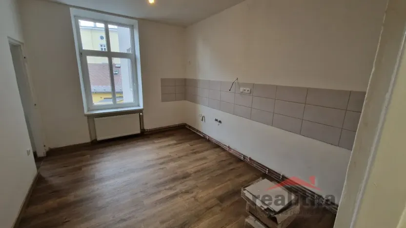 Pronájem bytu 3+1, Opava - Předměstí, Komenského, 106 m2