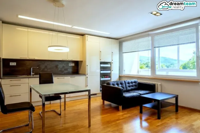 Pronájem bytu 4+kk, Rožnov pod Radhoštěm, 5. května, 75 m2