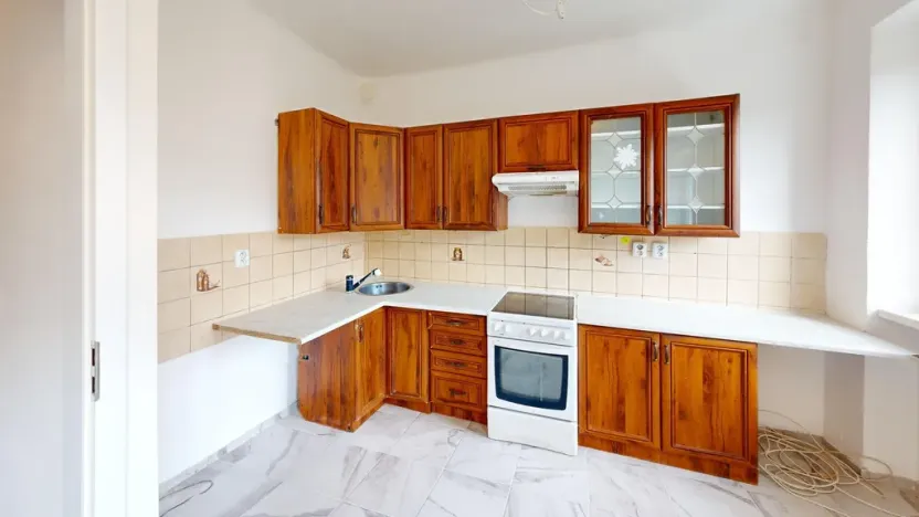 Pronájem bytu 2+kk, Tmaň, Sídliště, 38 m2