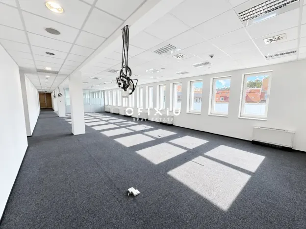 Pronájem kanceláře, Praha - Smíchov, Karla Engliše, 3214 m2