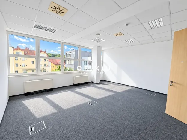 Pronájem kanceláře, Praha - Smíchov, Karla Engliše, 3214 m2