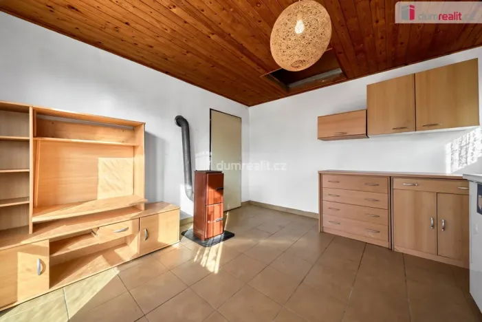 Prodej chaty, Karlovy Vary - Stará Role, V Polích, 27 m2