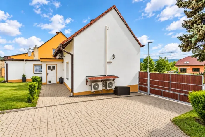 Prodej rodinného domu, Modlany - Kvítkov, 106 m2