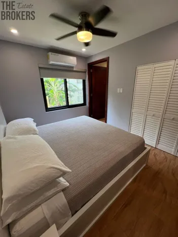 Prodej bytu 3+1, Coxen Hole, Roatán, Honduras, 139 m2