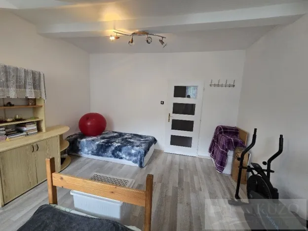Prodej bytu 2+1, Karlovy Vary, Svahová, 61 m2