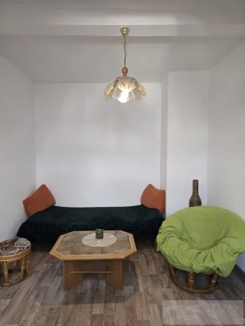 Prodej bytu 2+1, Karlovy Vary, Svahová, 61 m2
