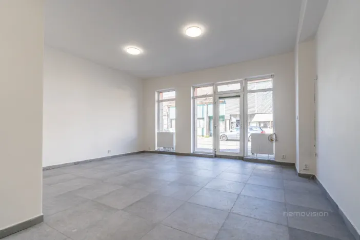 Pronájem obchodního prostoru, Brno - Husovice, Dukelská třída, 50 m2