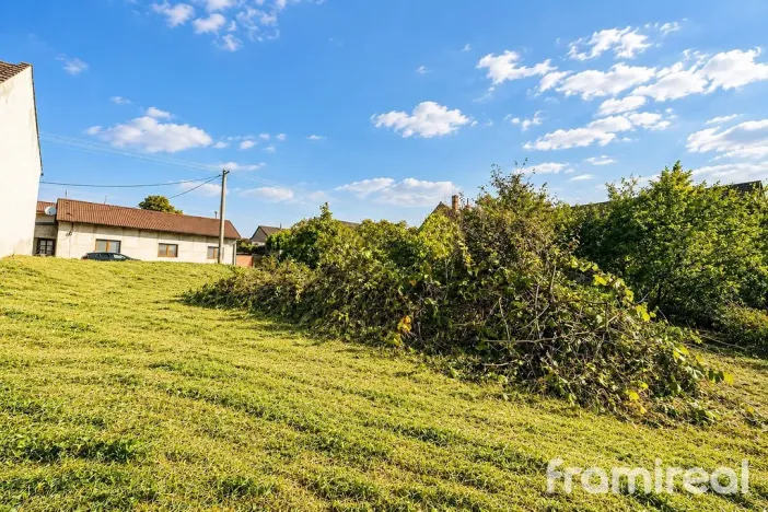 Prodej pozemku pro bydlení, Dyjákovice, 1033 m2