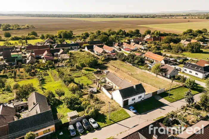 Prodej pozemku pro bydlení, Dyjákovice, 1033 m2