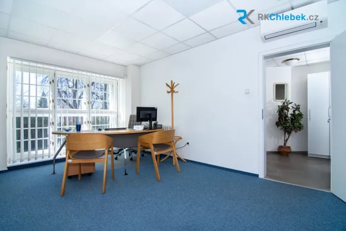 Pronájem obchodního prostoru, Frýdek-Místek - Frýdek, tř. T. G. Masaryka, 396 m2