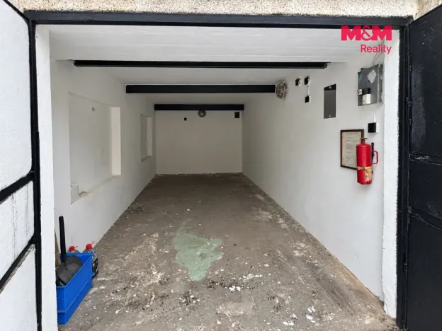 Prodej garáže, Chomutov, Bezručova, 18 m2