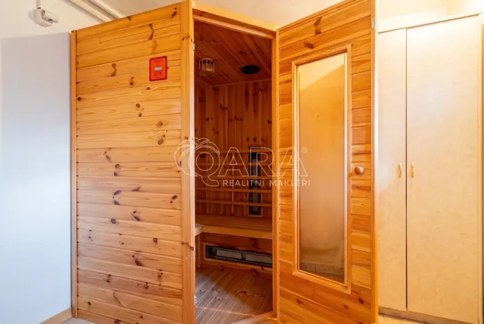 Prodej rodinného domu, Bukovany, 279 m2
