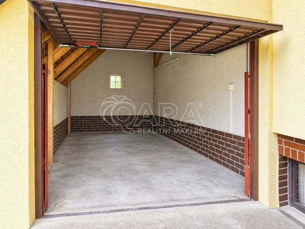 Prodej rodinného domu, Bukovany, 279 m2