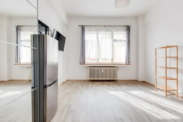 Pronájem bytu 1+kk, Praha, Sokolovská, 28 m2