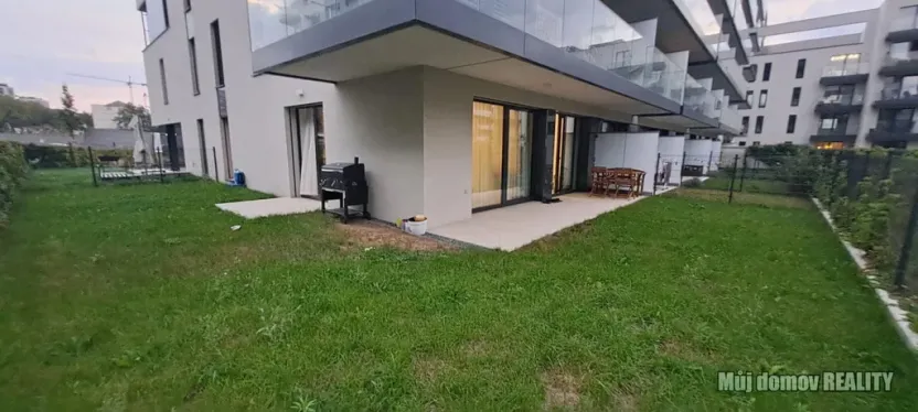 Pronájem bytu 2+kk, Praha - Žižkov, Šrámkové, 119 m2