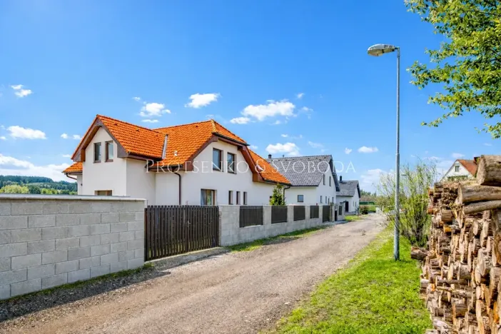 Prodej rodinného domu, Záhoří, 252 m2